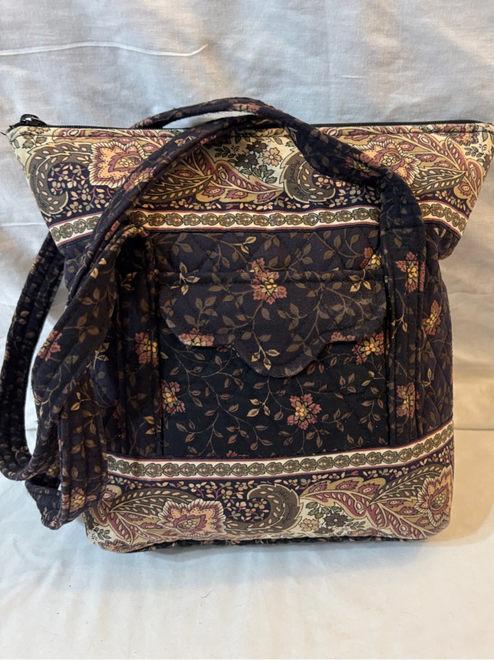 Vera Bradley quilted floral Paisley, Black Walnut collection, shoulder bag fall